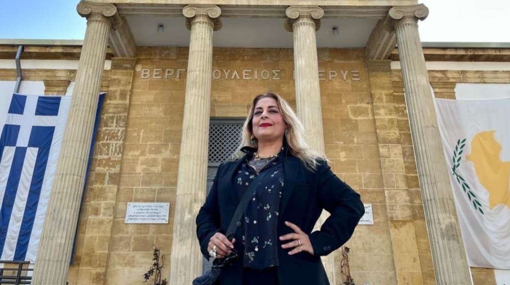 Αλέξια: Bαθιά συγκινημένη τραγούδησε τον Εθνικό Ύμνο στη Νέα Υόρκη [βίντεο]