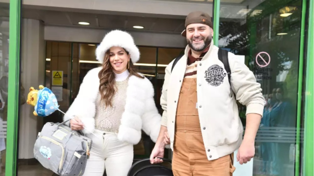 Κατερίνα Στικούδη: Πήρε εξιτήριο από το μαιευτήριο - Στο σπίτι με τον νεογέννητο γιο της [εικόνες]