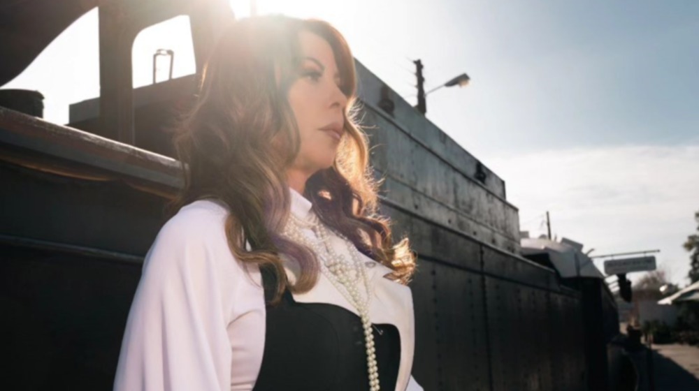 Άντζελα Δημητρίου: "Θέλω να κοιτάξω εμένα - Αρκετά χρόνια ασχολήθηκα και έδωσα τα πάντα στην οικογένειά μου"